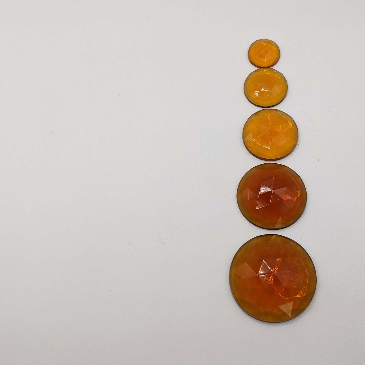 Red round glass jewel